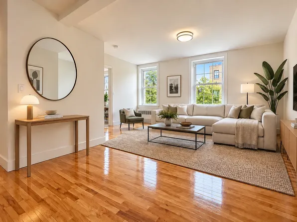 922 Bronx Park S APT 2C, Bronx, NY 10460