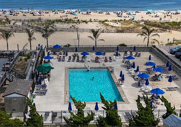 4th image of 82 Sandyhook Rd