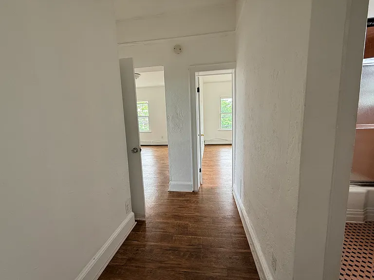 182 Farnham Ave #2 — Photo 15