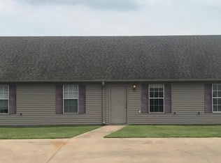 702 Leewood Dr, Paragould, AR 72450