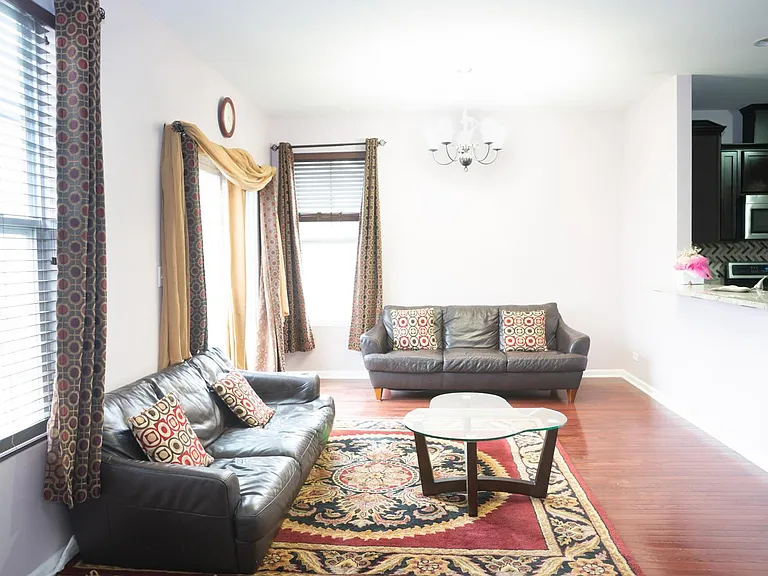 506 Grosvenor Ln — Photo 15