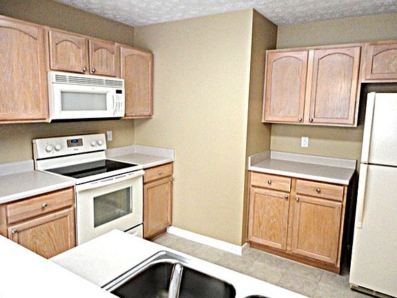 2nd image of 6923 Belleglade Dr