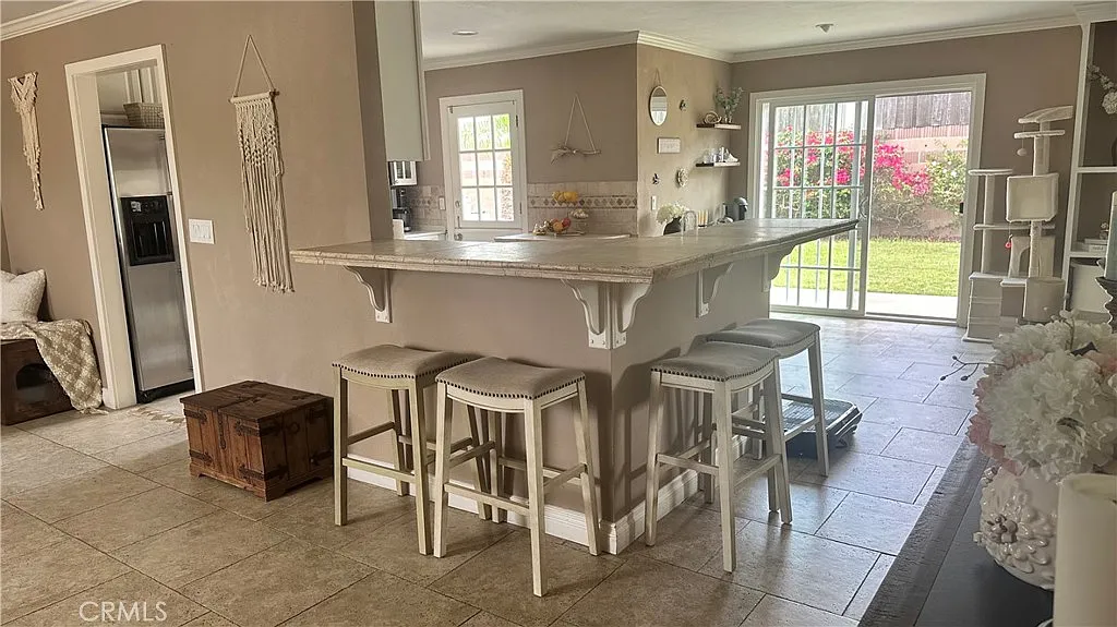 3 bed, 1400 sqft, $4,595 — Photo 4