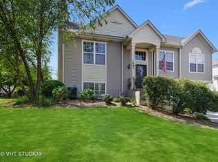 1497 Smythe Ct, Gurnee, IL 60031