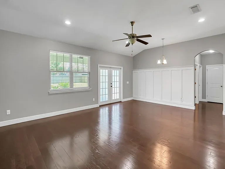 2676 New Haven Blvd — Photo 25