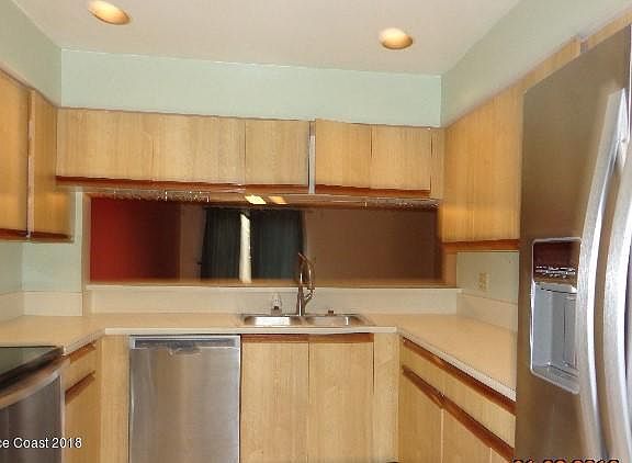 3rd image of 1513 Club Gardens Dr NE