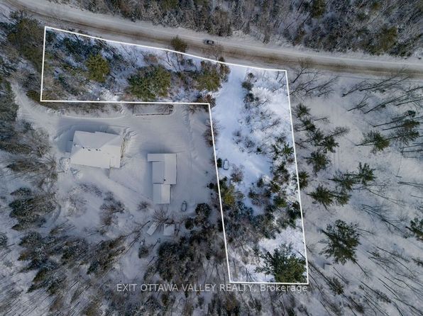235 Brouse Rd, Laurentian Hills, ON K0J 1P0