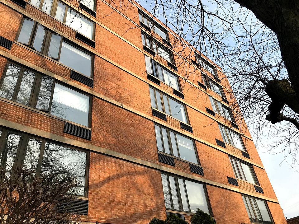 1st image of 2005 N Sedgwick St #404