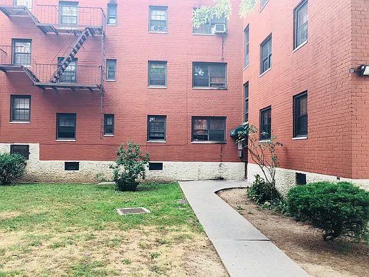 Rented by Beekman Street Realty | media 23