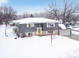 10132 Zenith Rd, Bloomington, MN 55431