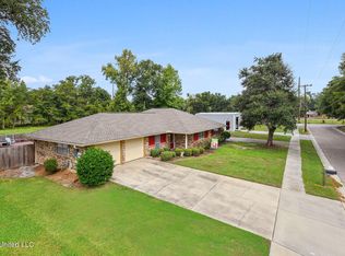 165 Markham Dr, Long Beach, MS 39560