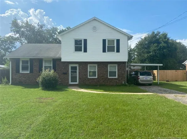 540 Farmview Dr, Fayetteville, NC 28311