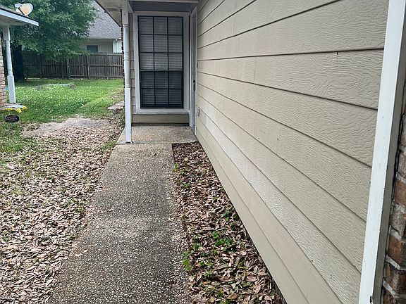 2nd image of 1127 Willow Creek Dr #1127