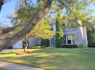1217 Meadowlark Ln, Grayslake, IL