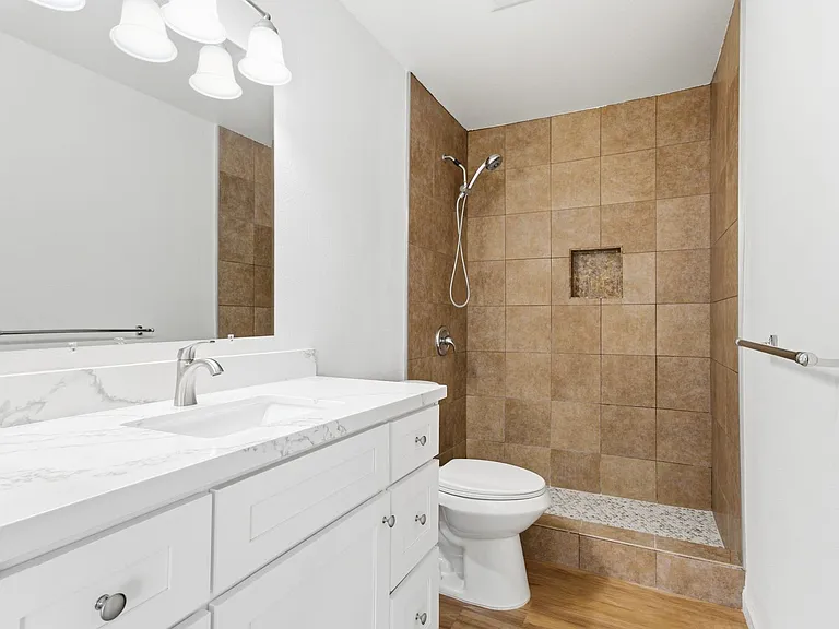 15192 Moir Ct — Photo 17