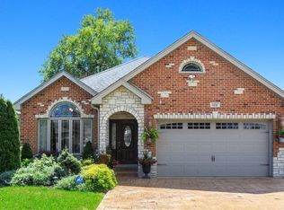 7037 W 72nd Pl, Chicago, IL 60638