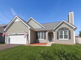 2016 Edinburgh Ln, Aurora, IL 60504