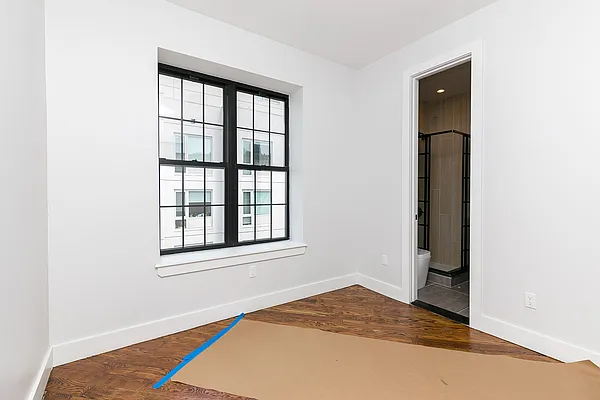 Rented by Nooklyn NYC LLC | media 30