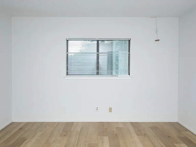 8011 Sunshine Trail Dr — Photo 35
