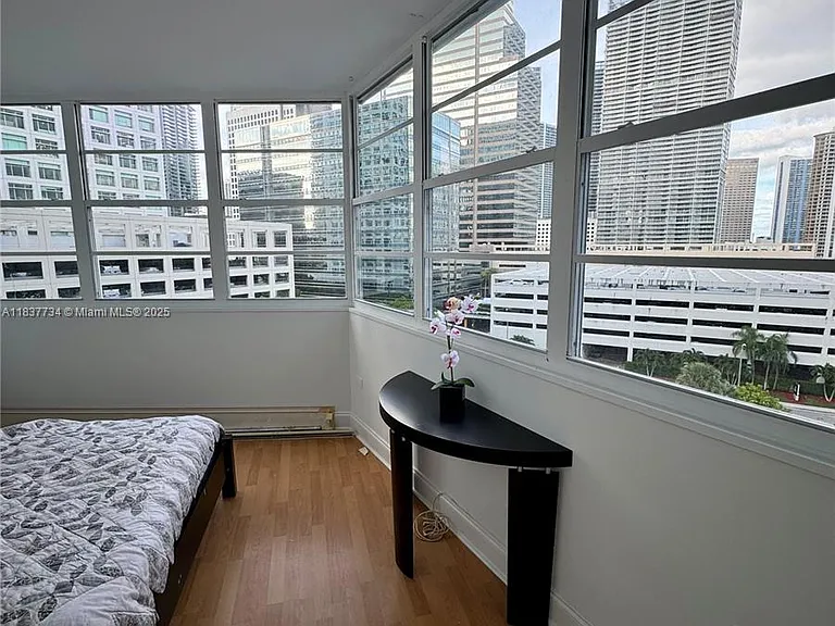 825 Brickell Bay Dr #847 — Photo 5