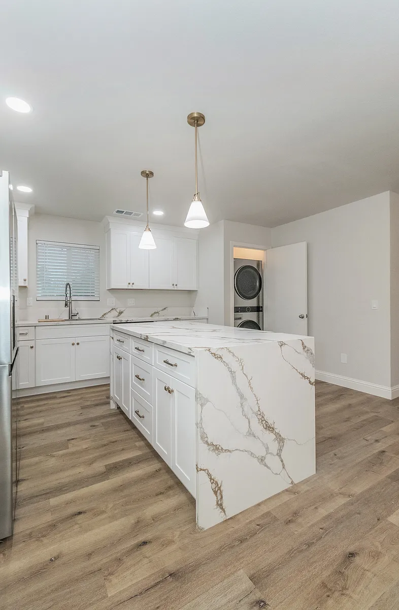 Building Photo - 1281 Union St #D