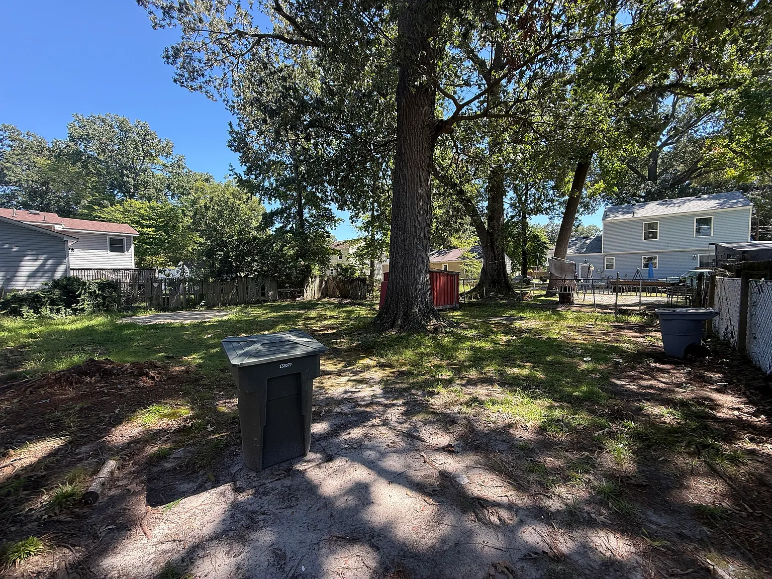 3 bed, 1.5 bath, 1272 sqft, $1,595 — Photo 2
