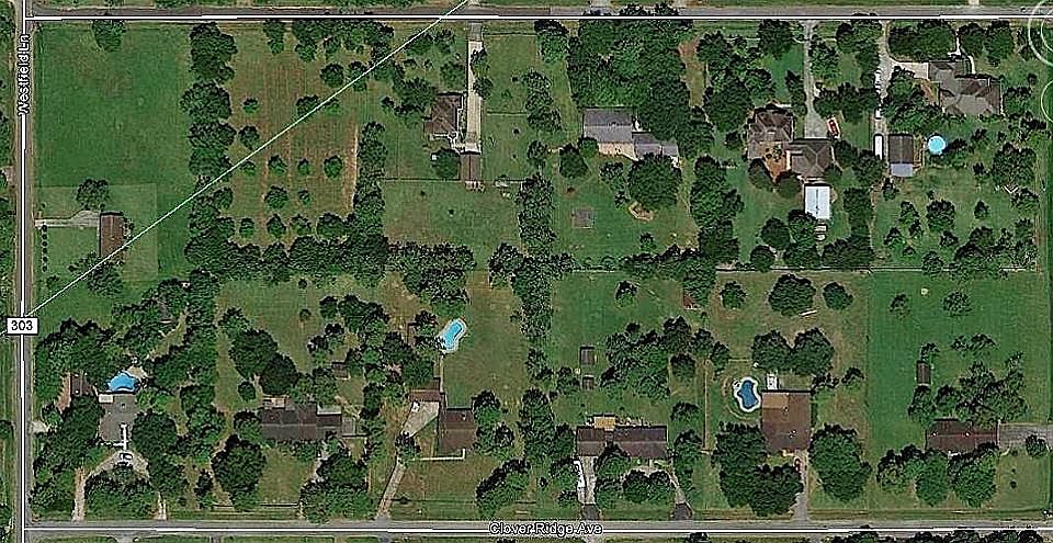 2nd image of 1004 Clover Ridge Ave