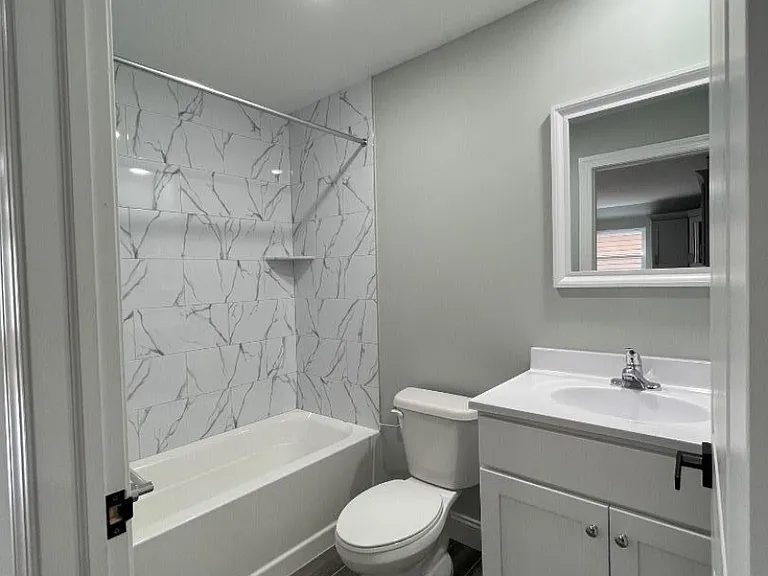 562 Madison Ave #2 — Photo 4