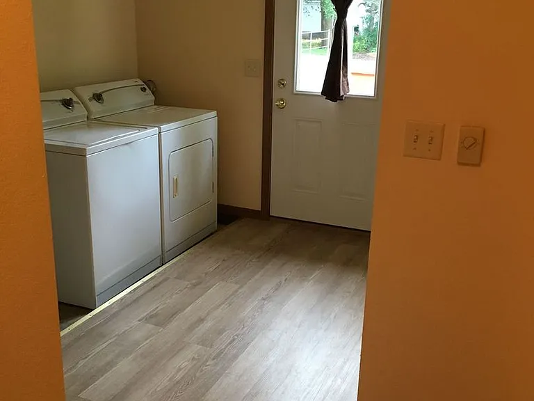 515 E Cascade Ave — Photo 14