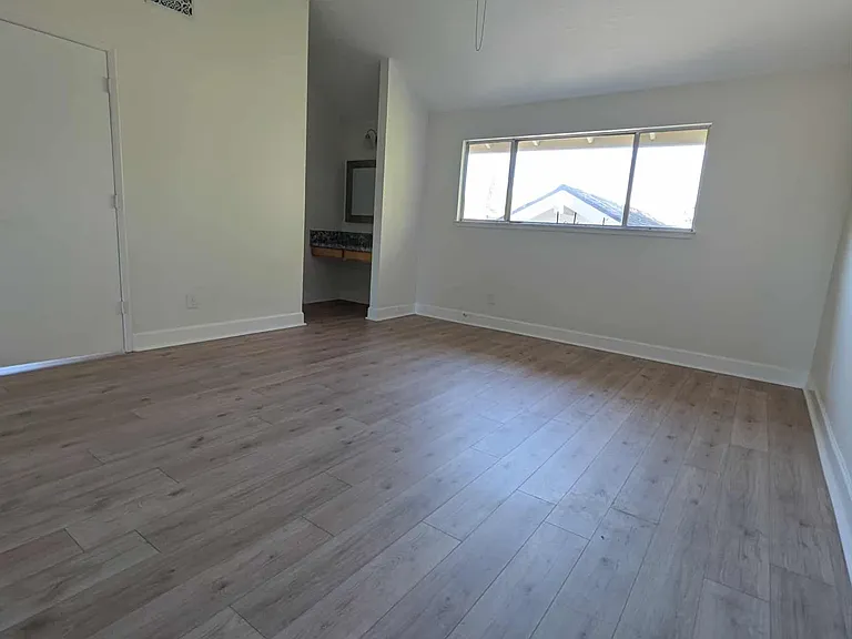 1131 Wagon Wheel Cir — Photo 23