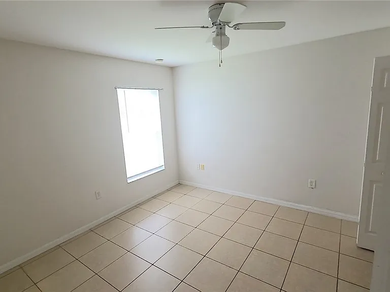 832 Palomino St E — Photo 14