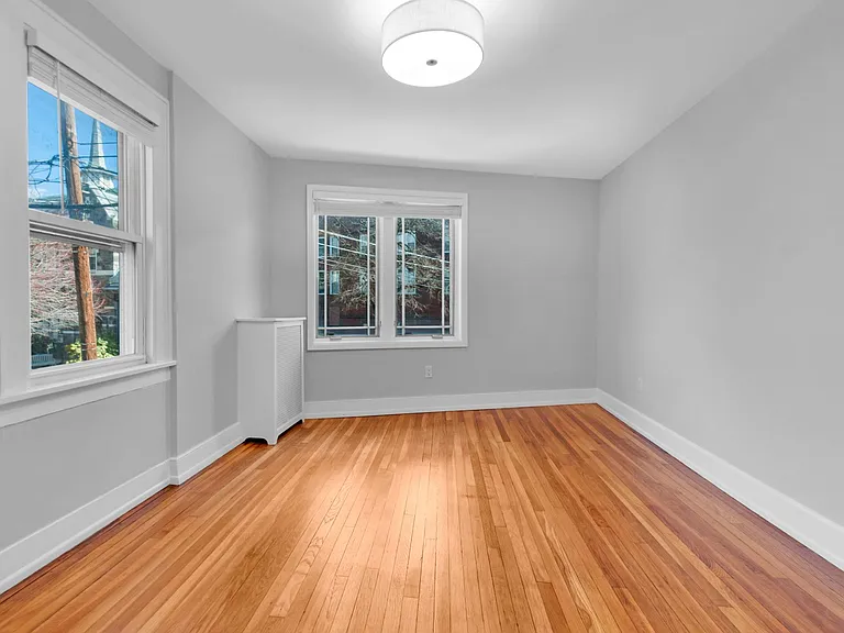 8 Kent Place Blvd #2 — Photo 17