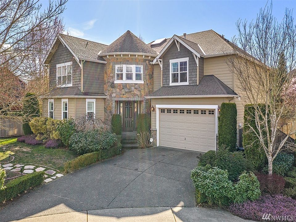 1st image of 331 239th Ct SE