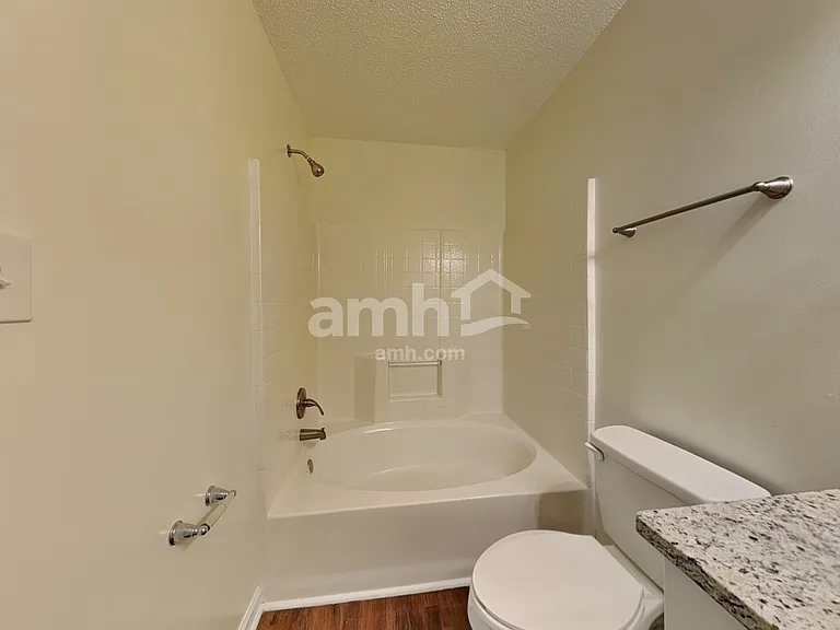 4705 Silverdene St — Photo 12