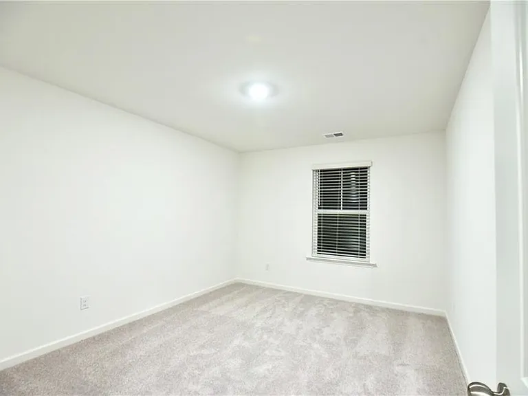 140 Star Ct — Photo 14
