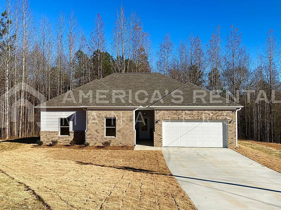 308 Lakewood Ln