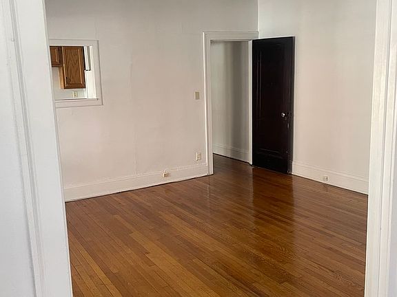 4th image of 2115-2123 Lennox Rd #1