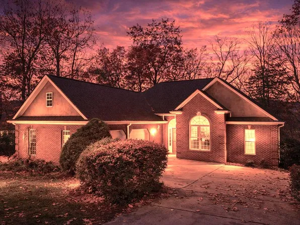 82 Thornwood Ct, Ellijay, GA 30540