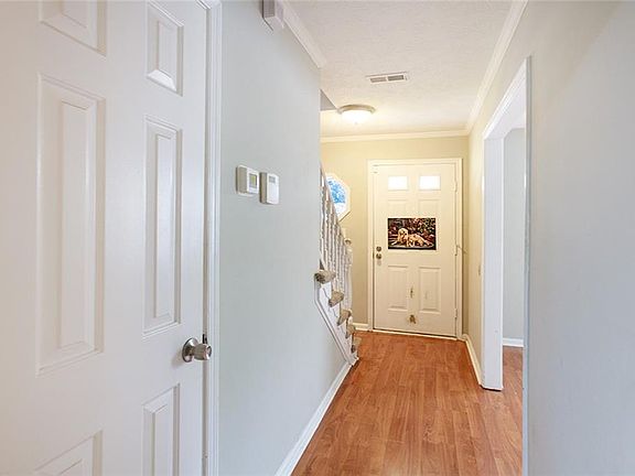3rd image of 23 Natalie Dr