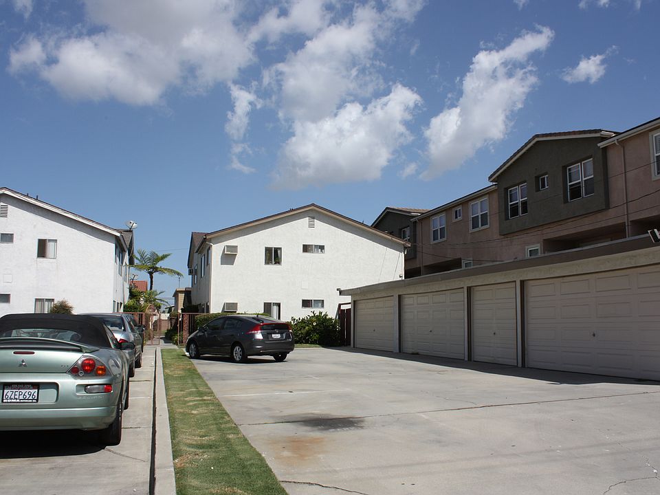 Building Photo 3