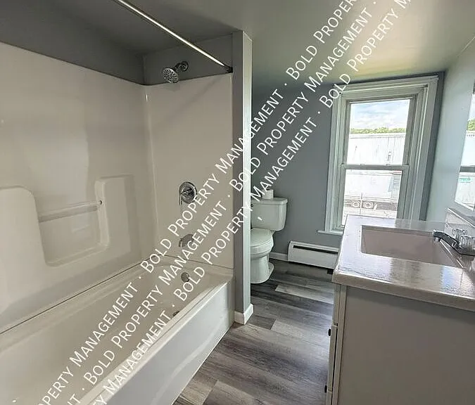 100 N Tulpehocken St — Photo 6