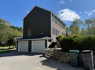 87 Center St, Carver, MA 02330