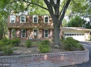 4855 Old Dominion Dr, Arlington, VA 22207