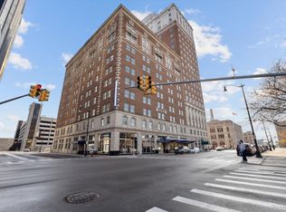525 W Lafayette Blvd S #17C, Detroit, MI 48226