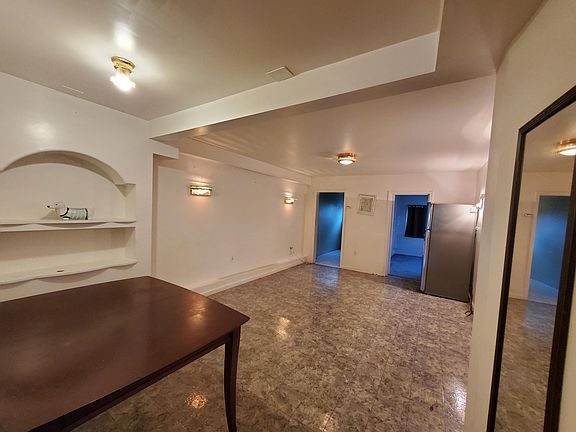 4th image of 1827 35th Ave