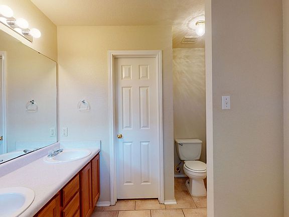 2nd image of 1309 Fox Creek Dr