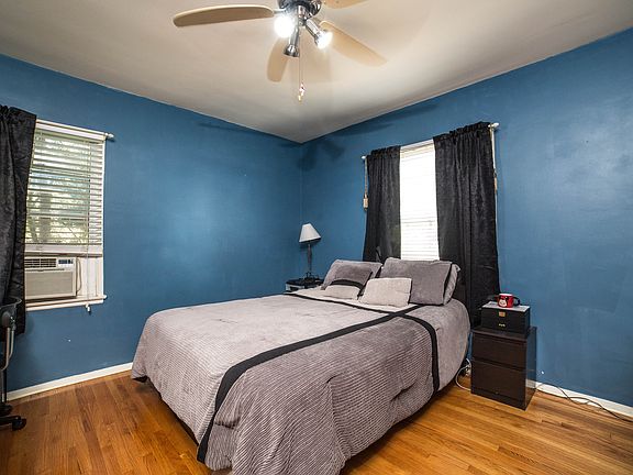 5th image of 16355 Schoenborn St