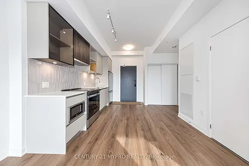 395 Dundas St W Photo 1