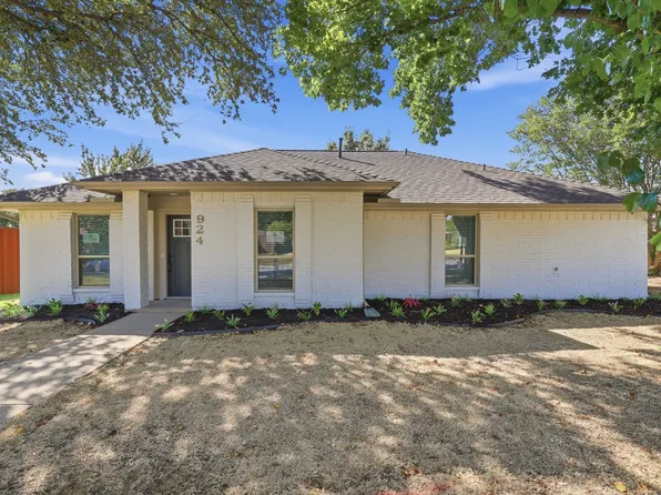 924 Edgefield Trl, Flower Mound, TX 75028