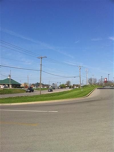 2nd image of 1000 Colby Rd